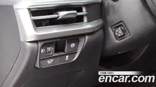 Hyundai Grandeur 2023 — Фото 13/20