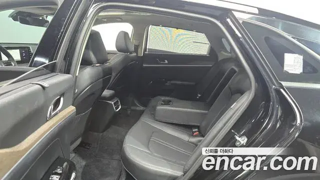 Kia K5 2023 — ფოტო 13/32
