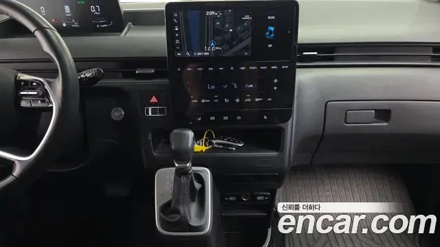 Hyundai Staria 2021 — Şəkil 15/20