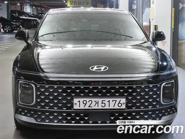 Hyundai Grandeur 2023 — Фото 1/19