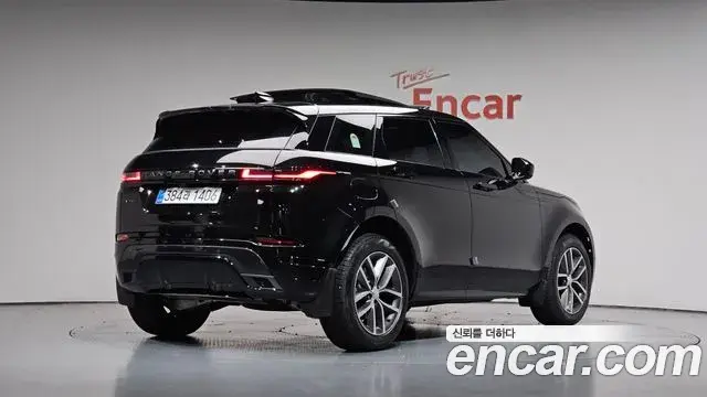 Land Rover Range Rover Evoque 2026 — Photo 1/38