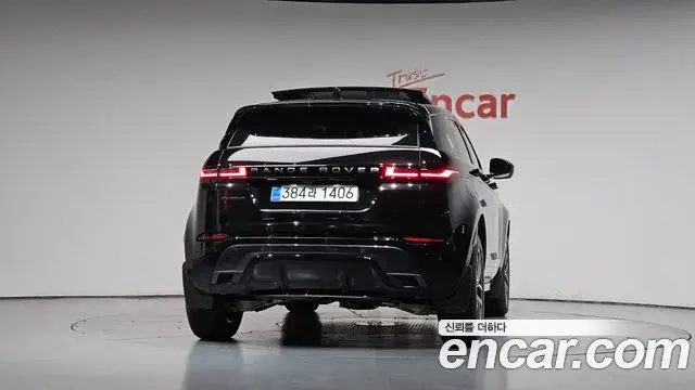 Land Rover Range Rover Evoque 2026 — Photo 31/38