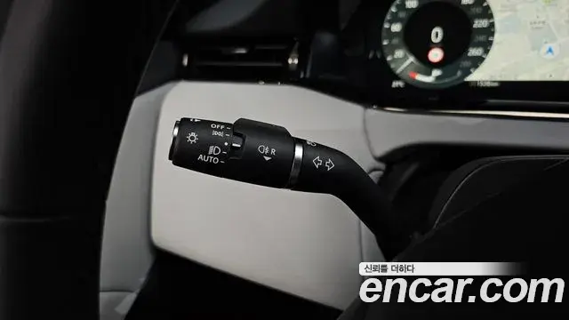 Land Rover Range Rover Evoque 2026 — Photo 29/38