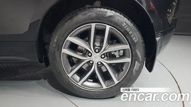 Land Rover Range Rover Evoque 2026 — Photo 25/38