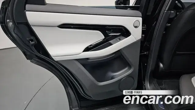 Land Rover Range Rover Evoque 2026 — Photo 13/38