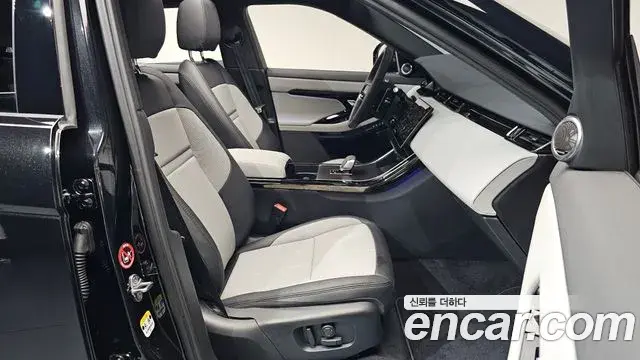 Land Rover Range Rover Evoque 2026 — Photo 15/38