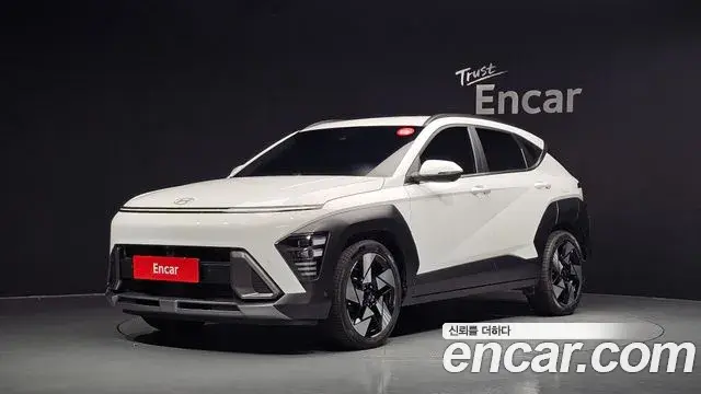 Hyundai Kona 2023 — Фото 1/20