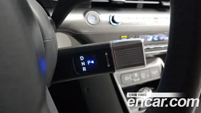 Hyundai Kona 2023 — Фото 9/20