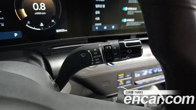 Hyundai Kona 2023 — Фото 14/20