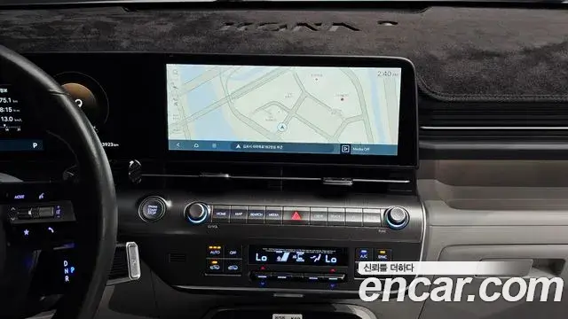 Hyundai Kona 2023 — Фото 15/20