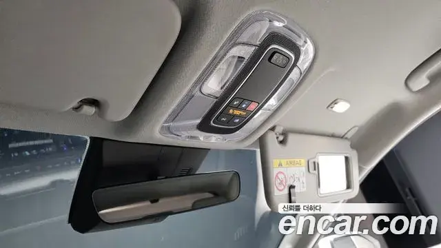 Hyundai Kona 2023 — Фото 19/20