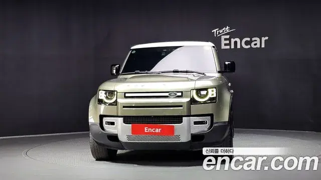 Land Rover Defender 2020 — Фото 3/20