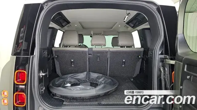 Land Rover Defender 2020 — Фото 20/20