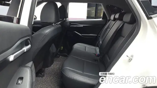 Kia Seltos 2019 — Şəkil 29/30