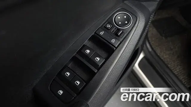 Kia Seltos 2019 — Şəkil 16/30