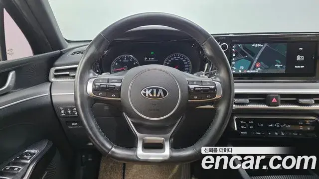 Kia K5 2020 — Фото 14/20