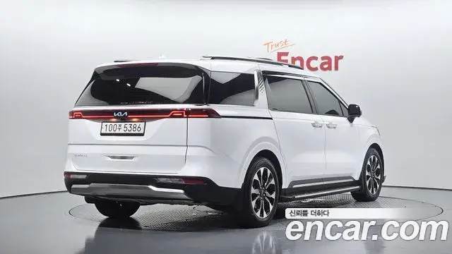 Kia Carnival 2023 — Şəkil 1/38