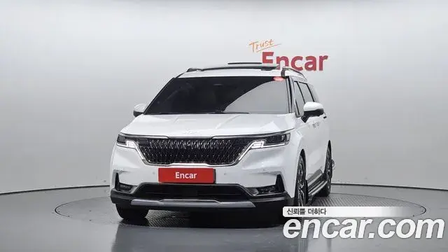 Kia Carnival 2023 — Şəkil 27/38