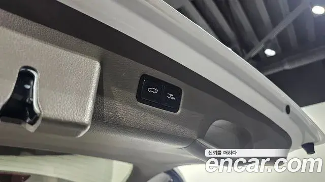 Kia Carnival 2023 — Şəkil 13/38