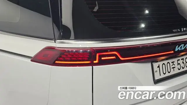 Kia Carnival 2023 — Şəkil 6/38
