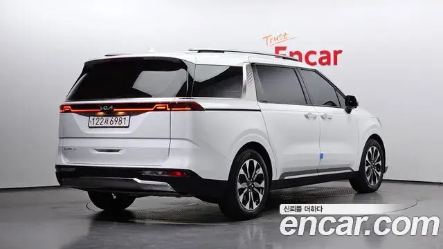 Kia Carnival 2022 — Photo 6/20
