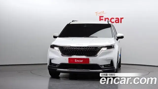 Kia Carnival 2022 — Photo 8/20