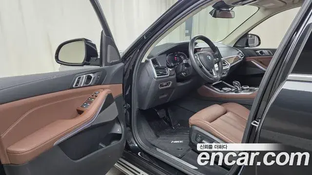 BMW X5 2022 — Фото 10/20