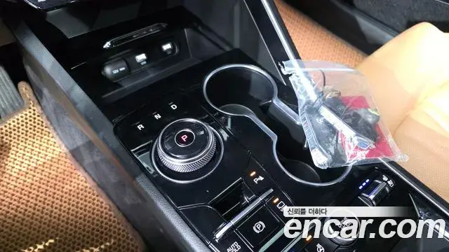 Kia K5 2020 — ფოტო 27/34