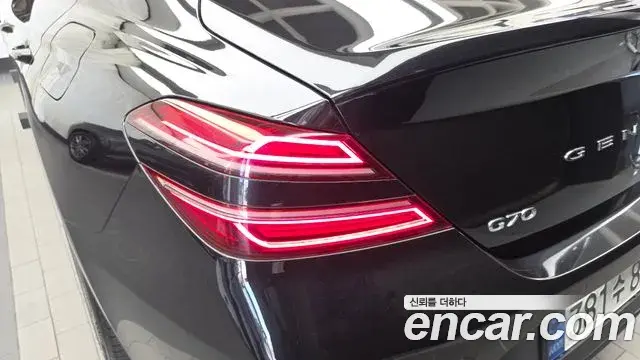 Genesis G70 2021 — ფოტო 34/34