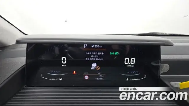 Hyundai Staria 2023 — Фото 8/20