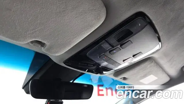 Hyundai Staria 2023 — Фото 18/20