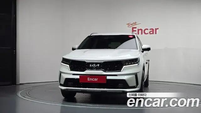 Kia Sorento 2022 — Фото 2/20