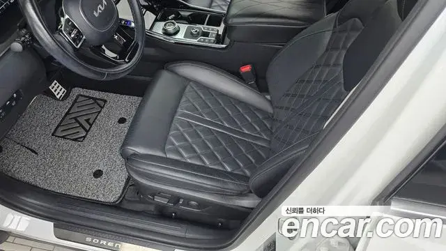 Kia Sorento 2022 — Фото 17/20