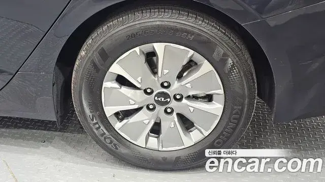 Kia K5 2026 — Photo 23/30