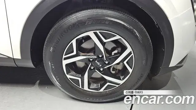 Kia Sportage 2021 — ფოტო 24/30