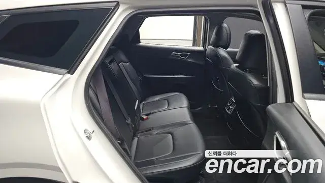 Kia Sportage 2021 — ფოტო 1/30
