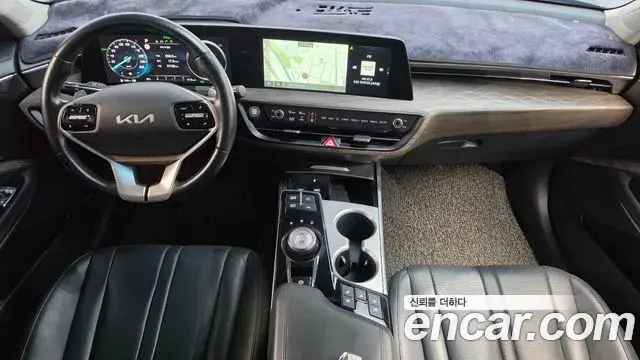 Kia K8 2021 — Şəkil 13/31