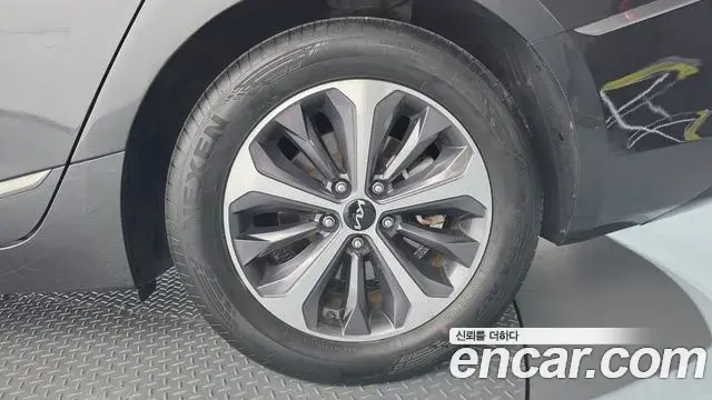 Kia K8 2021 — Şəkil 2/31