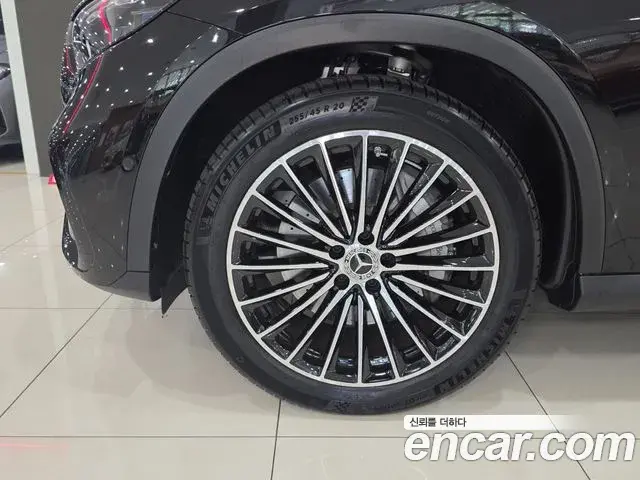 Mercedes-Benz GLC-Class 2025 — Фото 4/19
