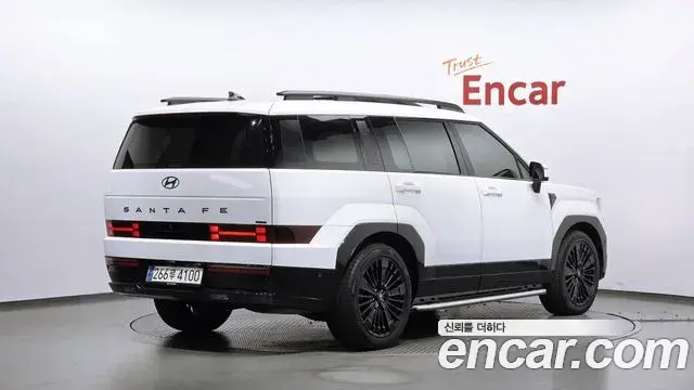 Hyundai Santa Fe 2023 — Фото 2/20