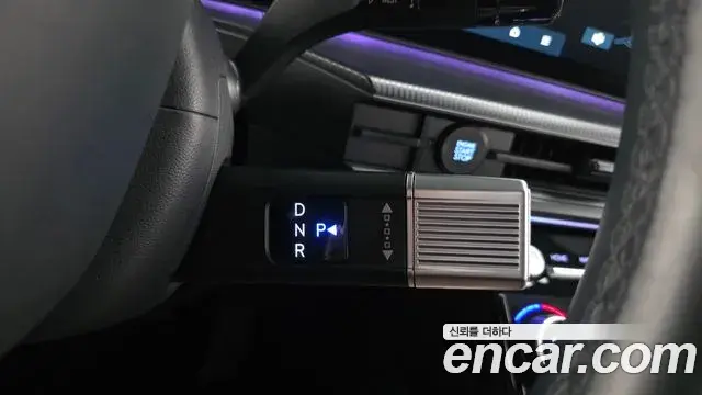 Hyundai Santa Fe 2023 — Фото 9/20