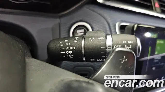 Land Rover Range Rover Velar 2019 — Şəkil 16/20