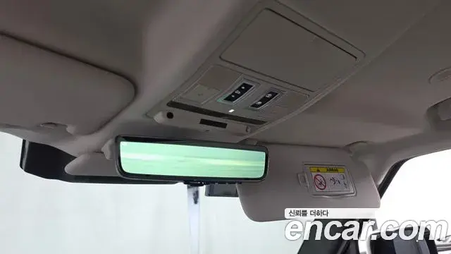 Land Rover Defender 2020 — Фото 17/20