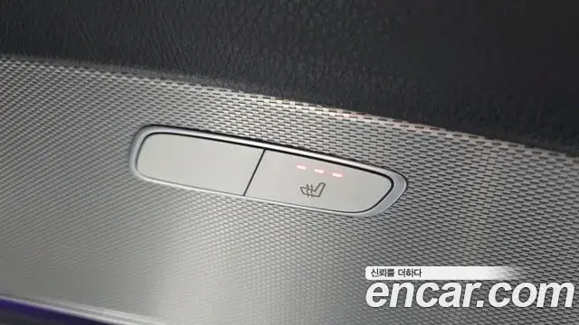 Mercedes-Benz E-Class 2018 — Фото 19/20