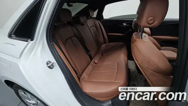 Audi A4 2021 — Фото 11/20
