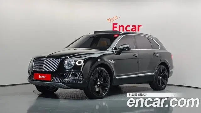 Bentley Bentayga 2018 — Photo 12/47