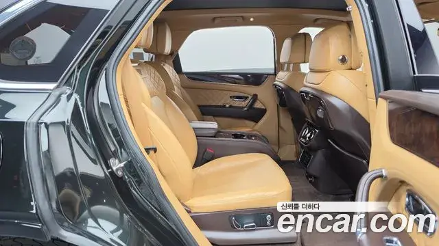 Bentley Bentayga 2018 — Photo 35/47