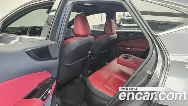 Lexus NX350h 2023 — Şəkil 18/33