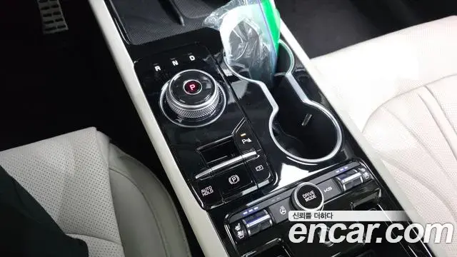Kia K5 2025 — ფოტო 37/39