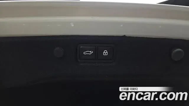 Kia K5 2025 — Photo 8/34